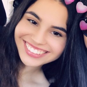 Meet your Posher, Elisa